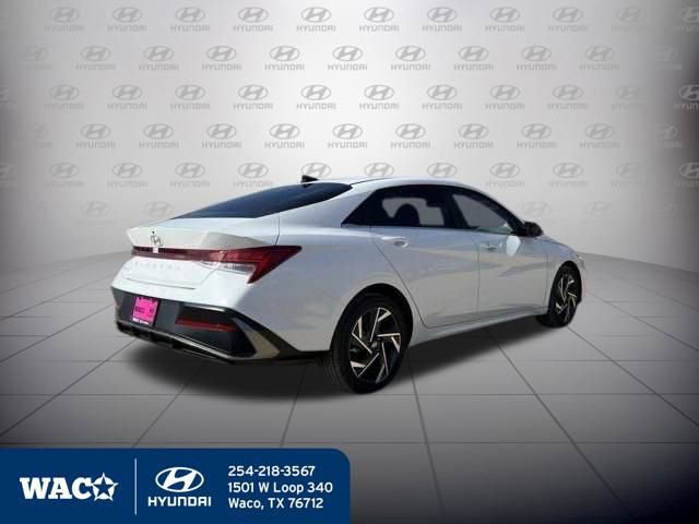 Used 2025 Hyundai Elantra Sport image 8