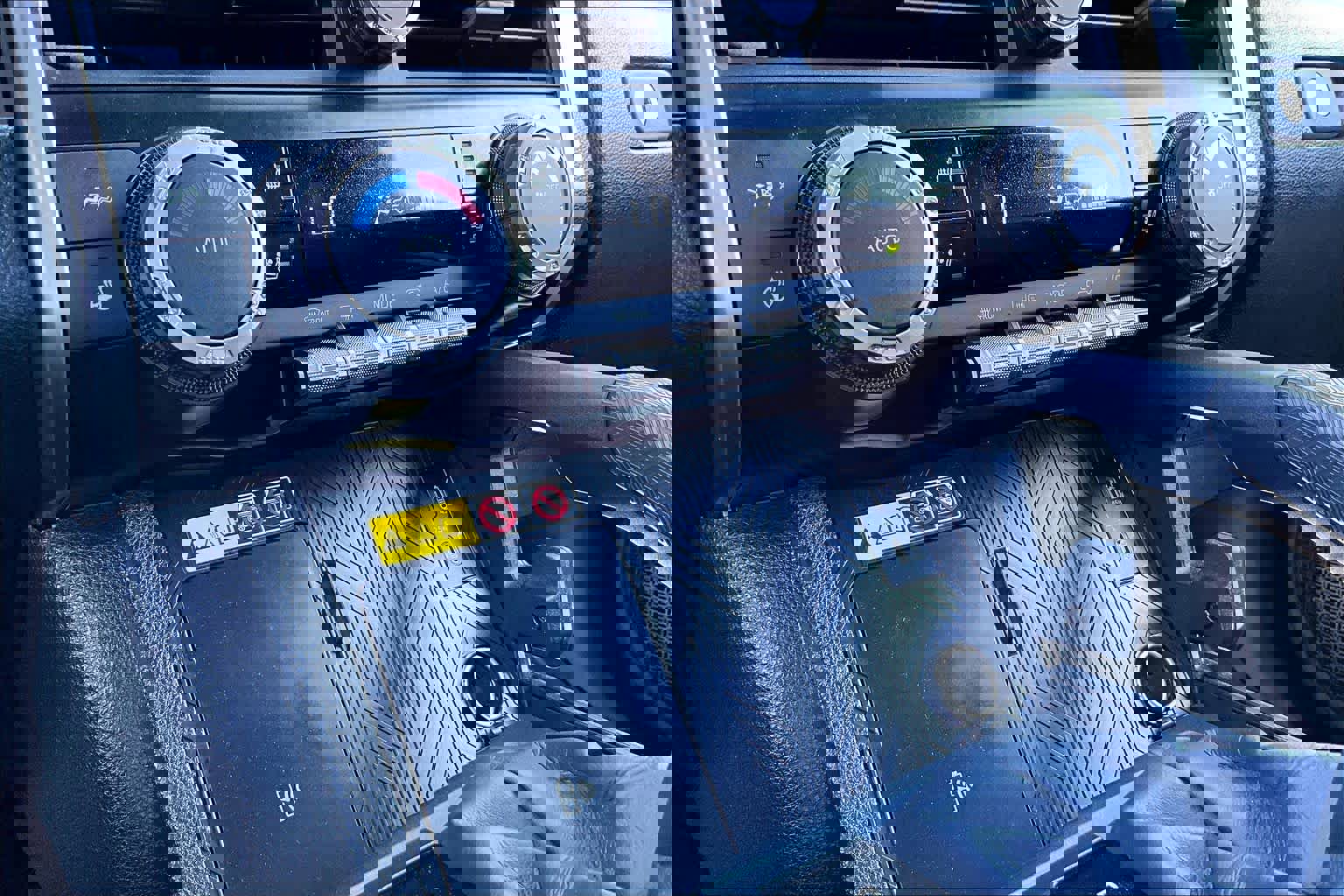 Used 2025 Toyota 4Runner TRD Off-Road Premium w/ Tow Technology Package image 32