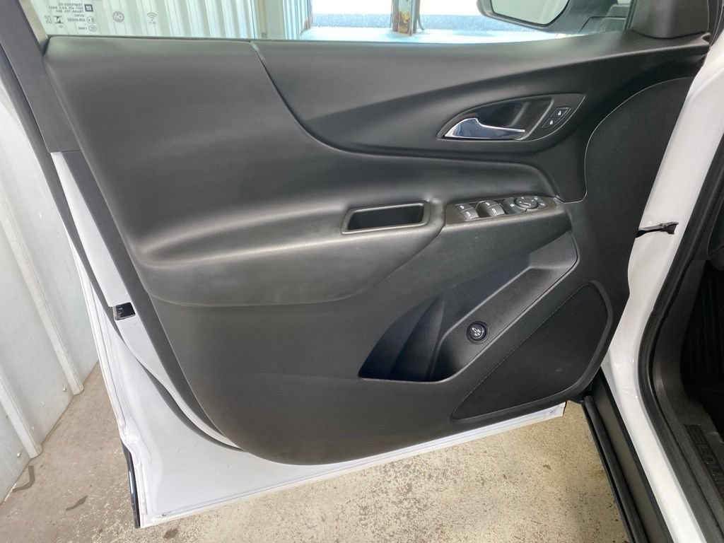 Used 2024 Chevrolet Equinox LT AWD/4WD image 34