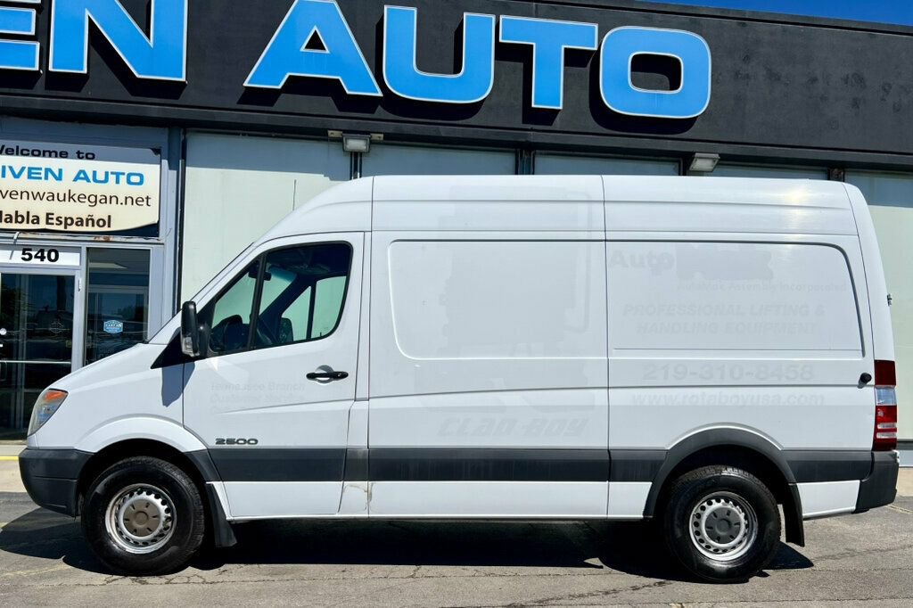 Used 2008 Dodge Sprinter 2500 RWD image 2