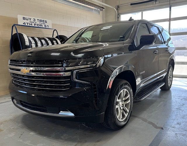Used 2023 Chevrolet Tahoe LT image 2