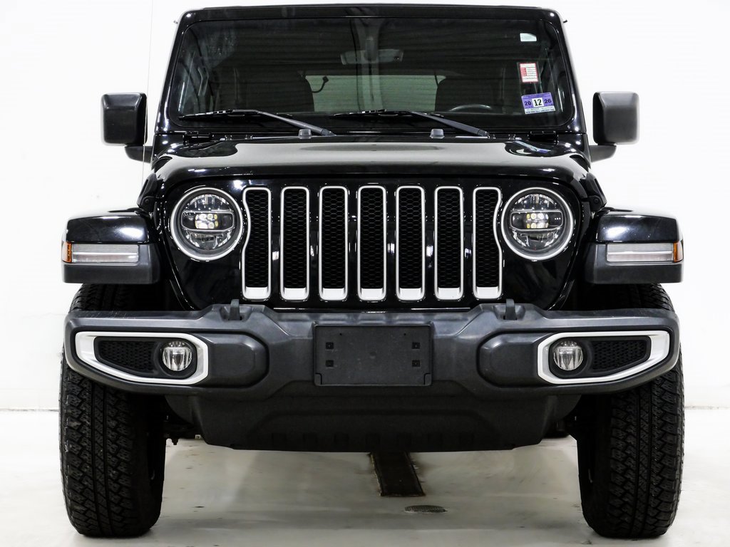 Used 2019 Jeep Wrangler Unlimited Sahara image 2