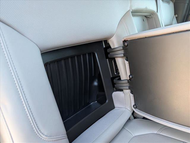 Used 2023 GMC Sierra 2500 SLT w/ SLT Preferred Package image 21