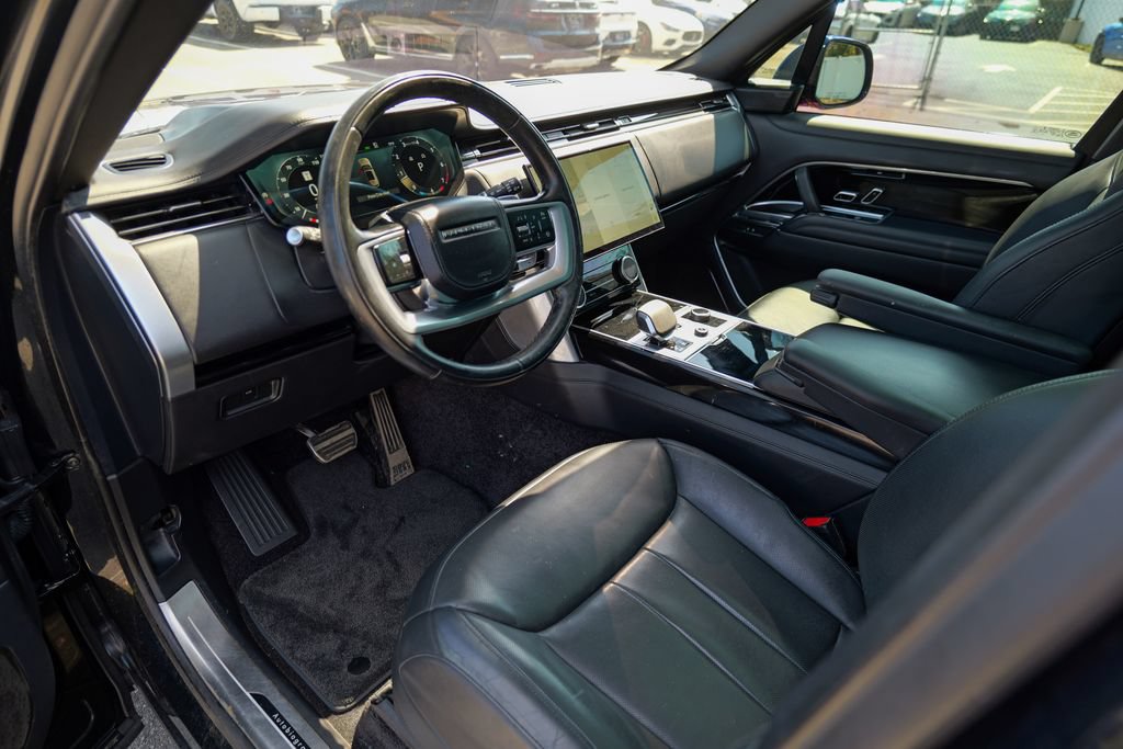 Used 2023 Land Rover Range Rover Autobiography AWD/4WD image 18