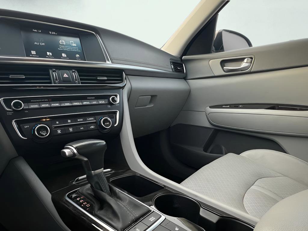 Used 2017 Kia Optima EX image 34