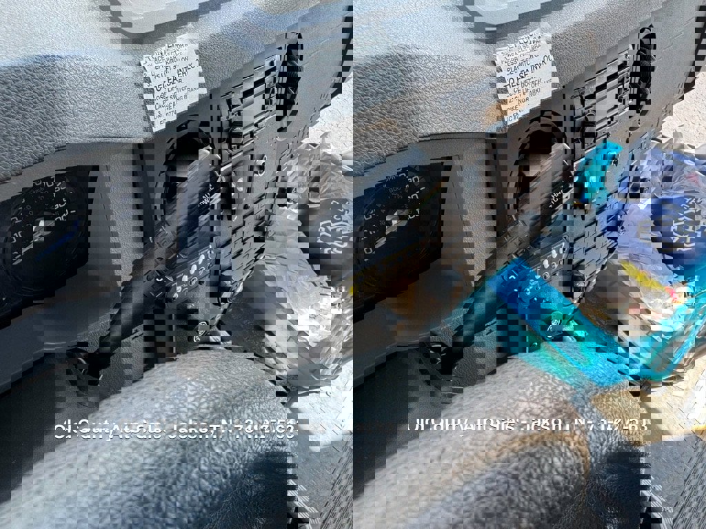 Used 2012 Ford F550 2WD Regular Cab Super Duty w/ Payload Upgrade Pkg image 30