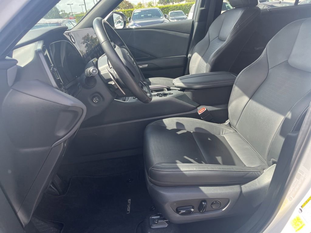 Used 2024 Lexus TX 350 FWD w/ Technology Package image 11