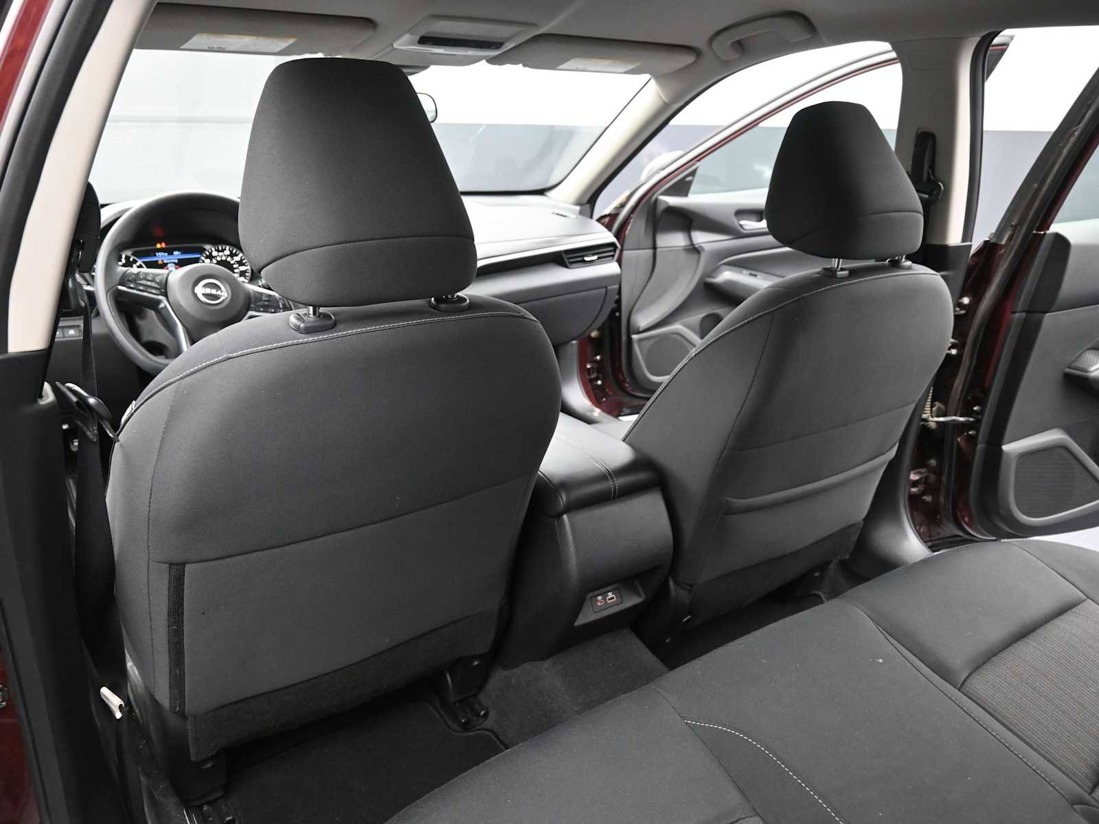 Used 2024 Nissan Altima 2.5 SV image 17