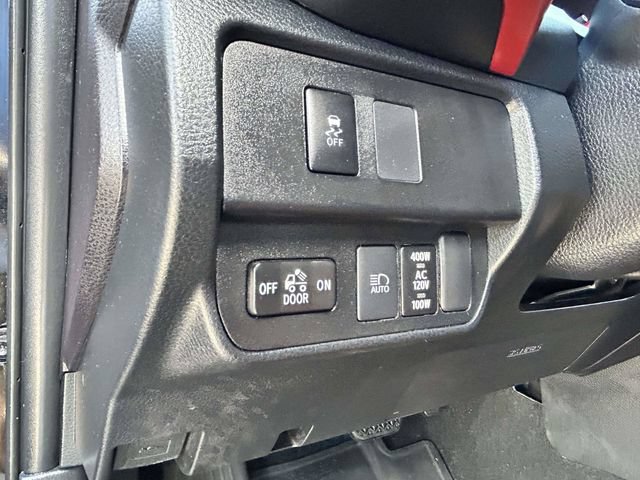 Used 2020 Toyota Tacoma TRD Off-Road AWD/4WD image 18