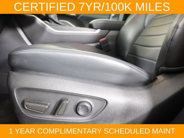 Used 2024 Toyota Highlander XLE FWD image 39