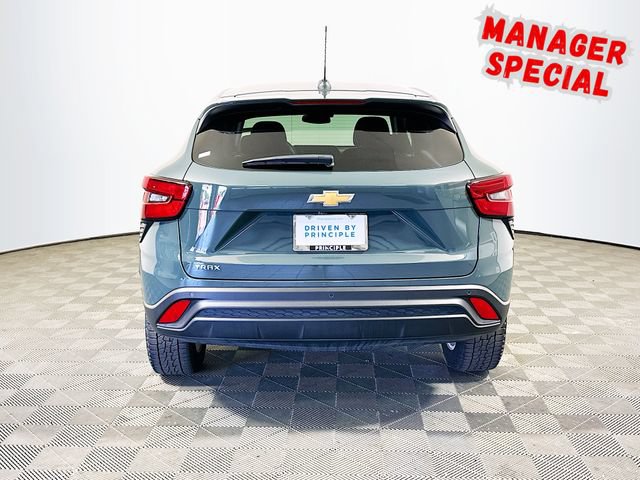Used 2025 Chevrolet Trax LS w/ LS Convenience Package FWD image 7