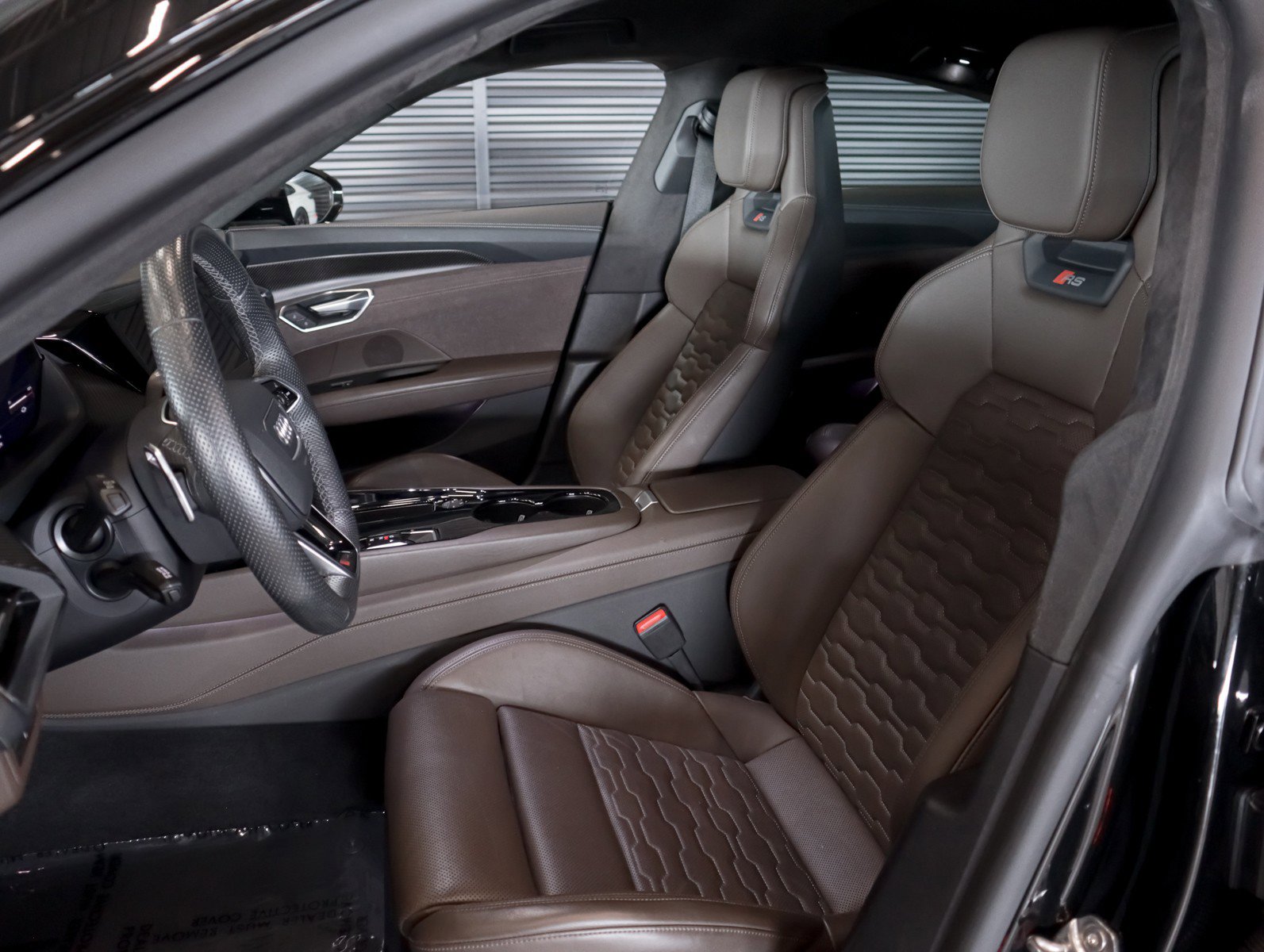 Used 2023 Audi RS e-tron GT w/ Carbon Performance Package image 4