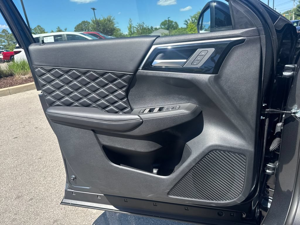 New 2026 Nissan Rogue Platinum AWD/4WD image 11
