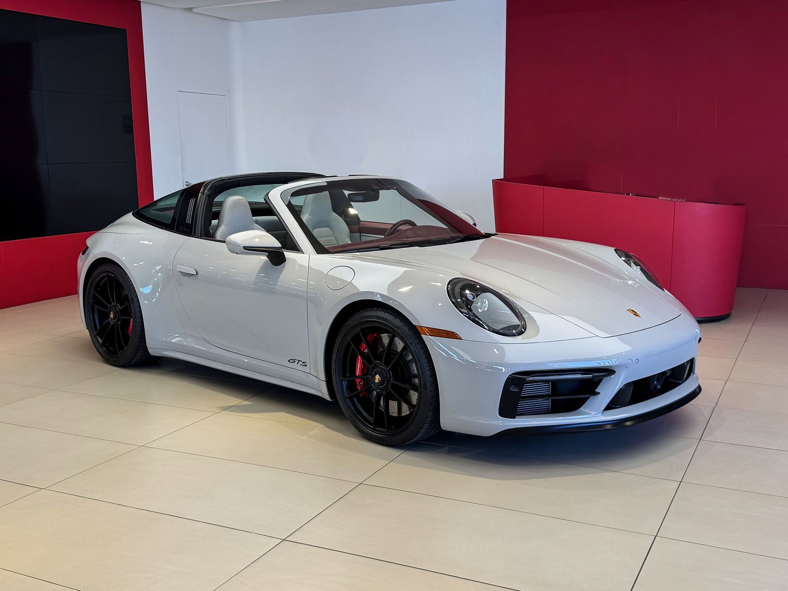 Used 2022 Porsche 911 Targa 4S image 1