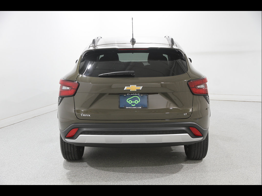 Used 2024 Chevrolet Trax LT w/ LT Convenience Package FWD image 19
