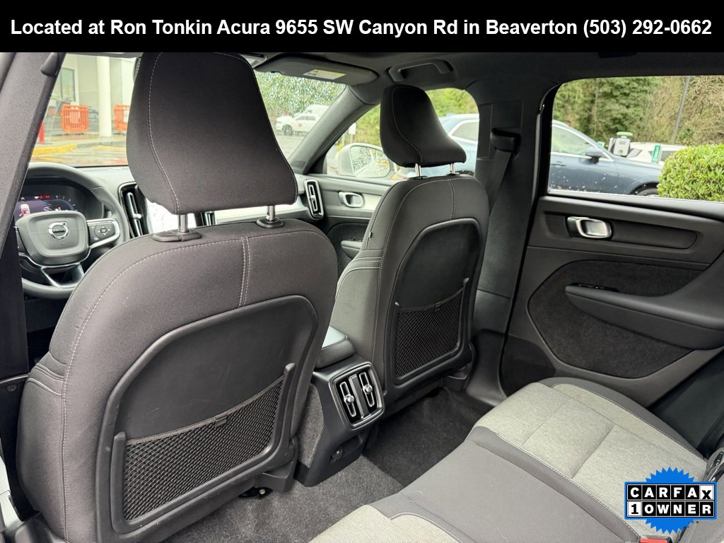 Used 2024 Volvo XC40 B5 Core image 30