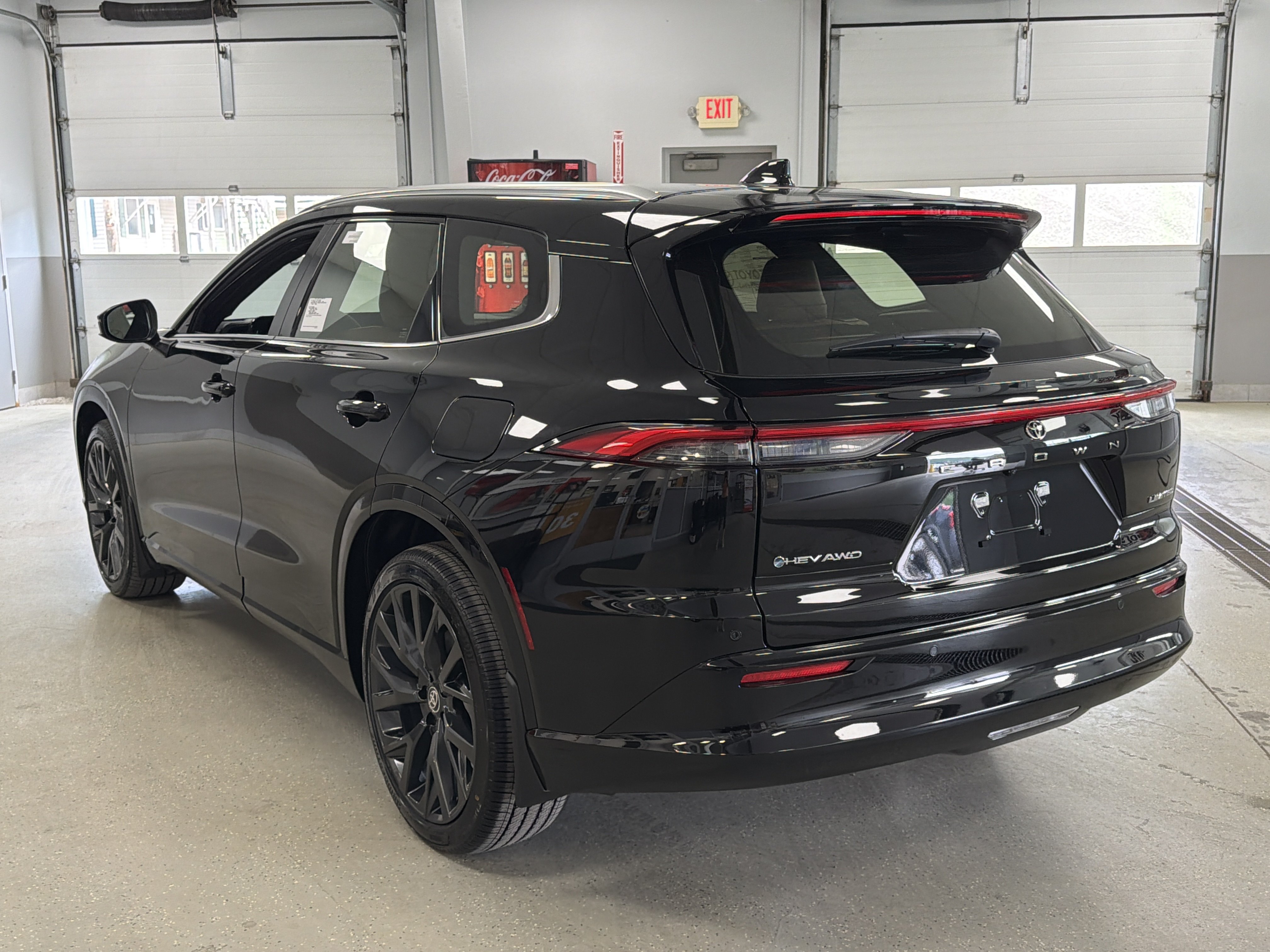 New 2026 Toyota Crown Signia AWD/4WD image 4