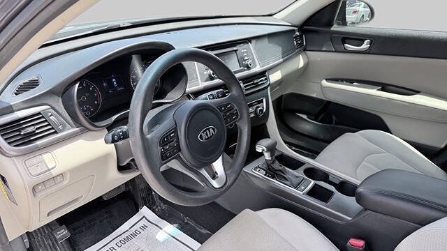 Used 2017 Kia Optima LX w/ Convenience Package FWD image 12