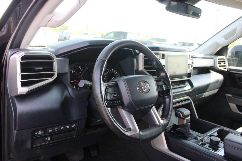 Used 2023 Toyota Tundra SR5 w/ SR5 Convenience Package AWD/4WD image 22