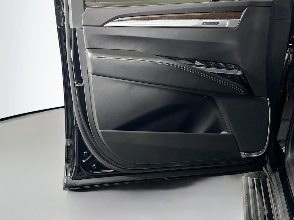 Used 2025 Cadillac Escalade ESV Sport Platinum w/ LPO, ONYX Package image 18