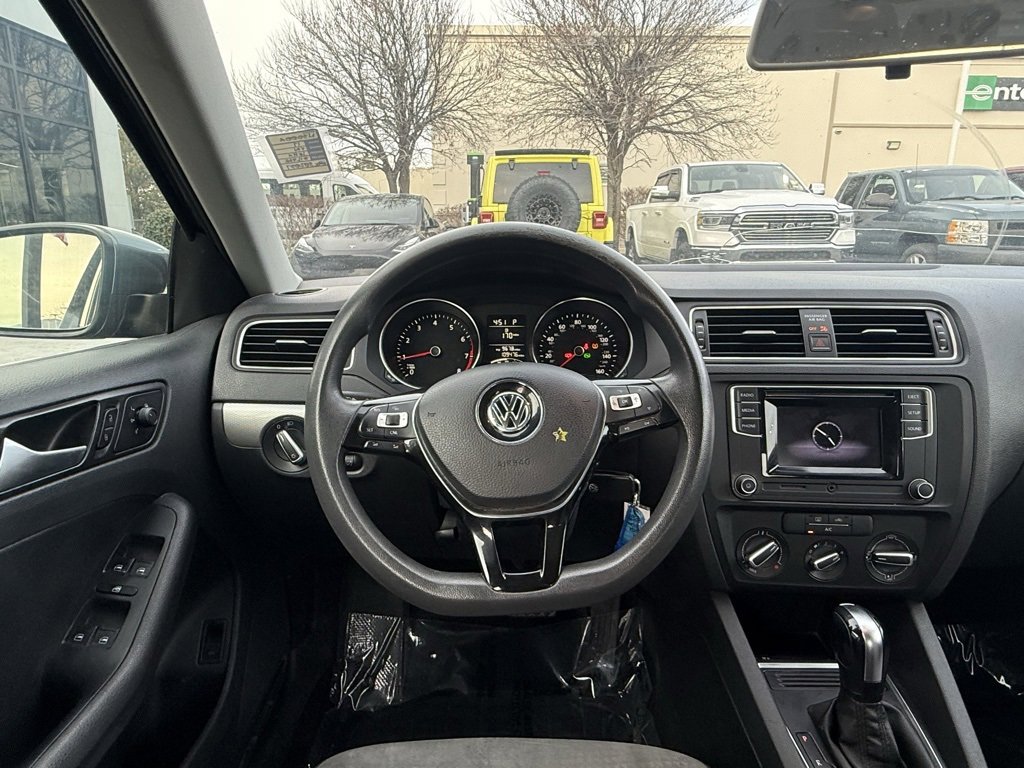 Used 2017 Volkswagen Jetta S image 22