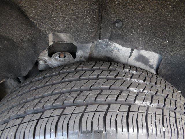 Used 2018 Chrysler Pacifica Limited w/ Tire & Wheel Group image 16