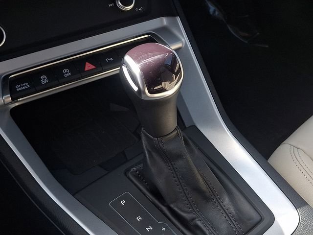 Used 2024 Audi Q3 2.0T Premium image 15