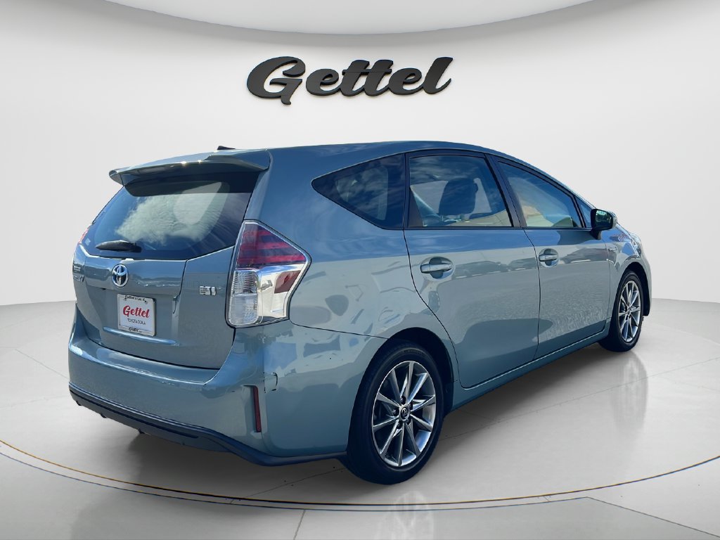 Used 2015 Toyota Prius V Five FWD image 5
