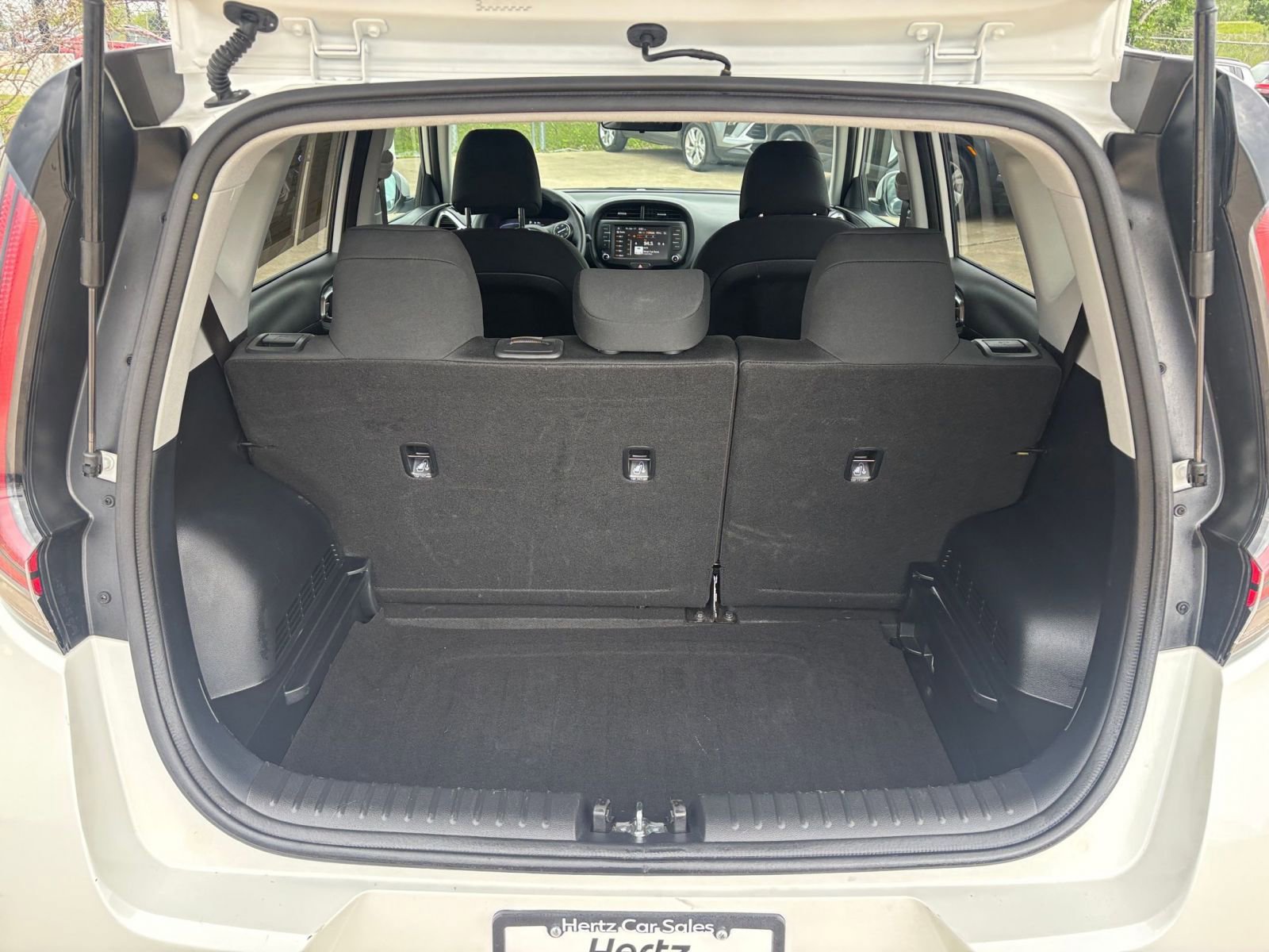 Used 2025 Kia Soul LX w/ LX Technology Package image 29