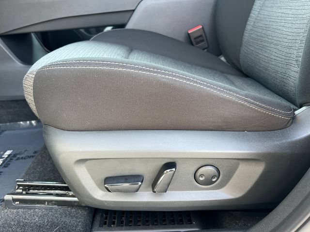 Used 2023 Nissan Rogue SV AWD/4WD image 10