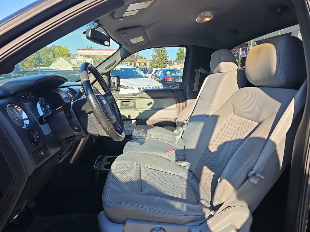 Used 2013 Ford F150 XLT w/ Mid Equipment Group image 10