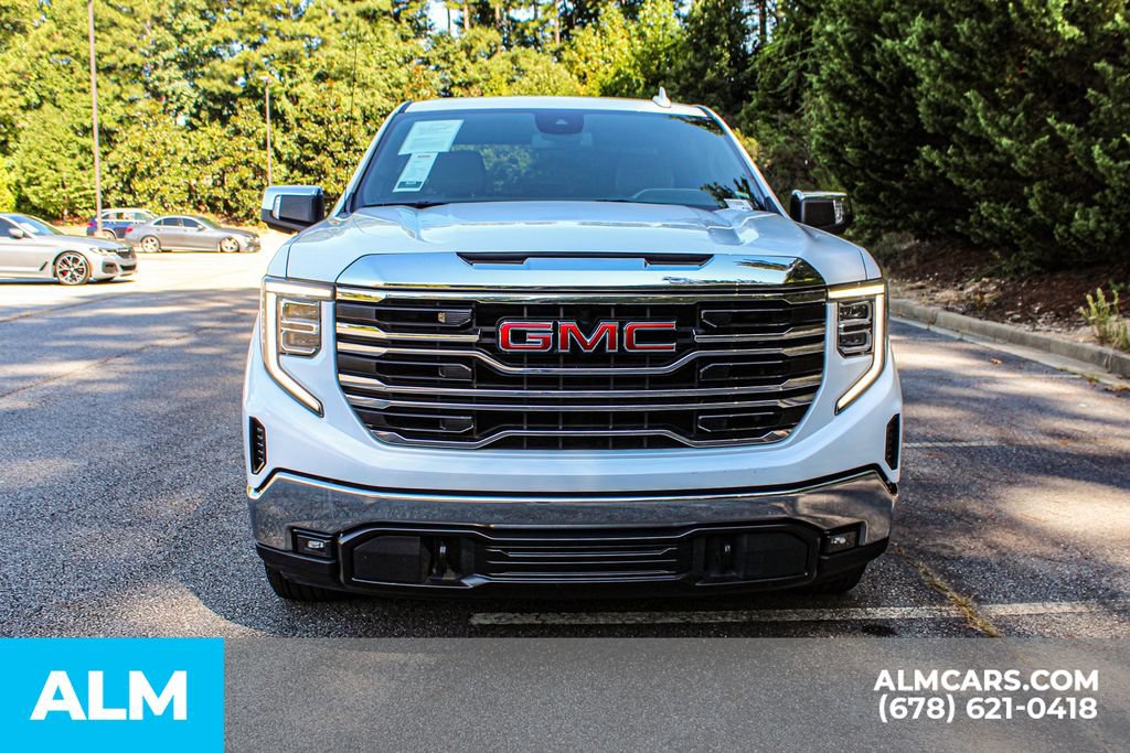 Used 2025 GMC Sierra 1500 SLT RWD image 9