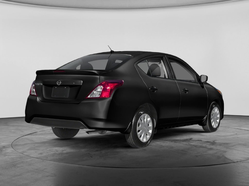 Used 2019 Nissan Versa SV FWD image 2