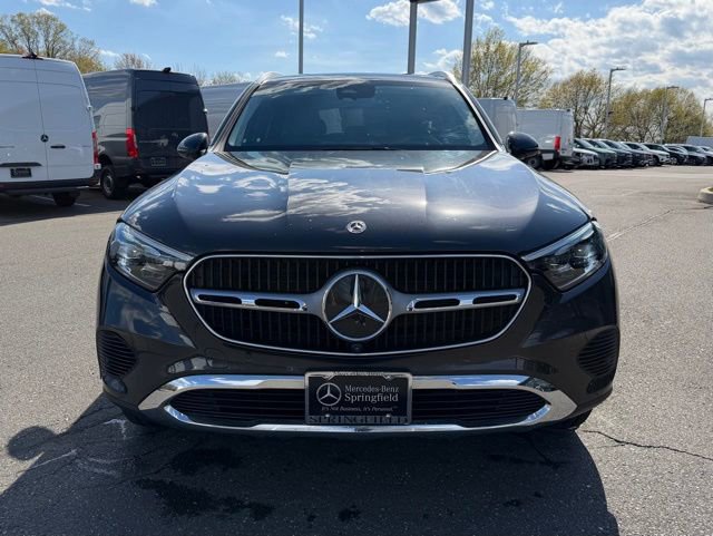 Used 2023 Mercedes-Benz GLC 300 4MATIC image 2