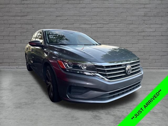 Used 2021 Volkswagen Passat 2.0T SE