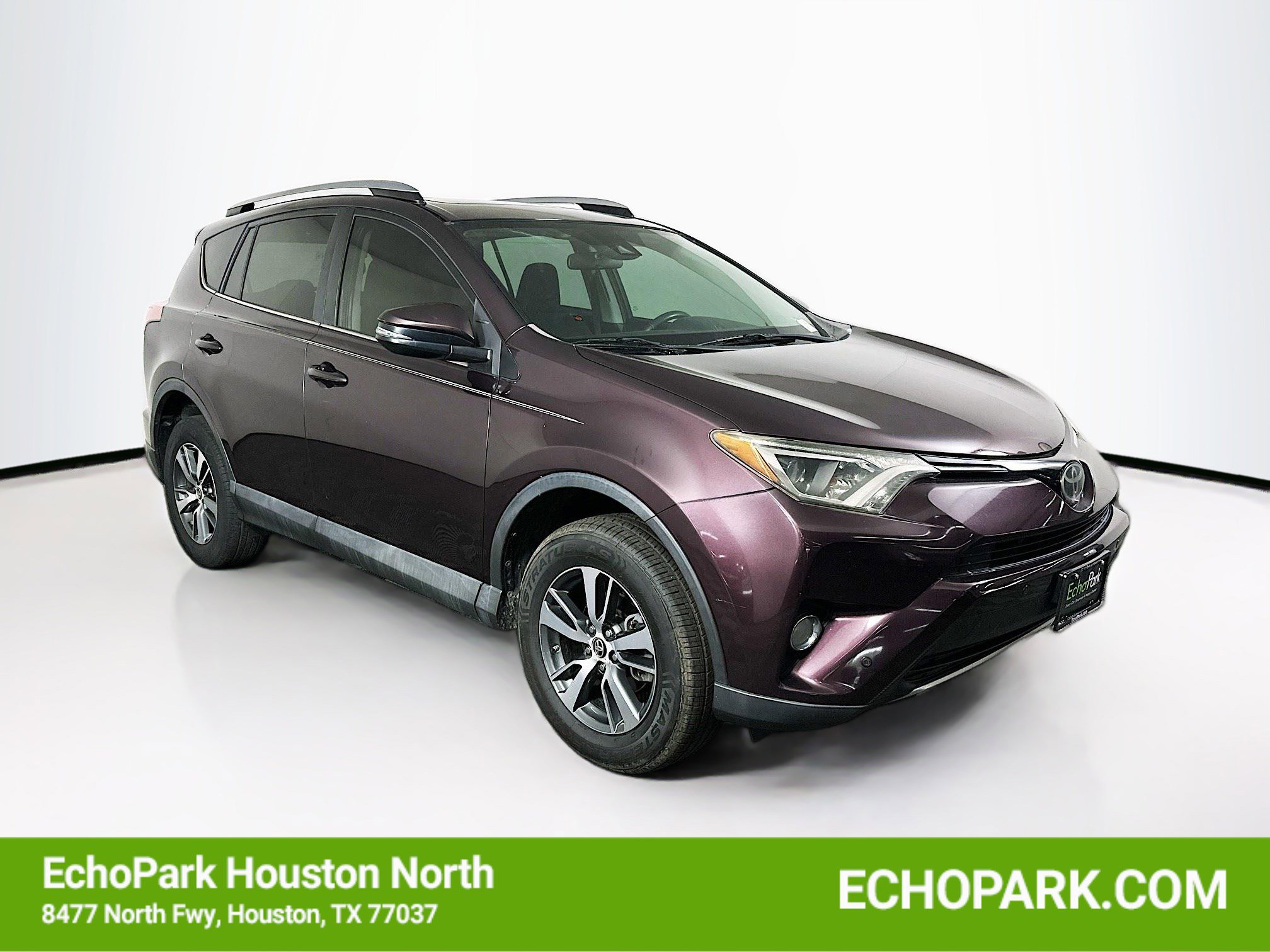 Used 2018 Toyota RAV4 XLE FWD image 1