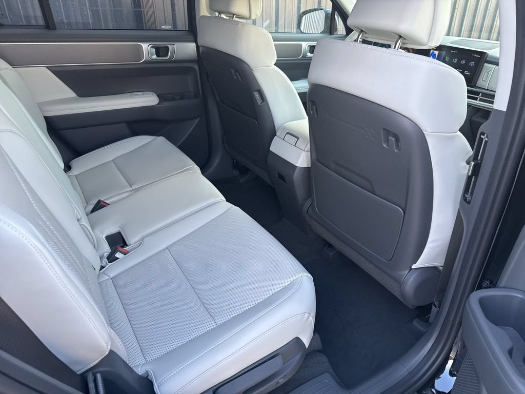 New 2026 Hyundai Santa Fe SEL FWD image 16
