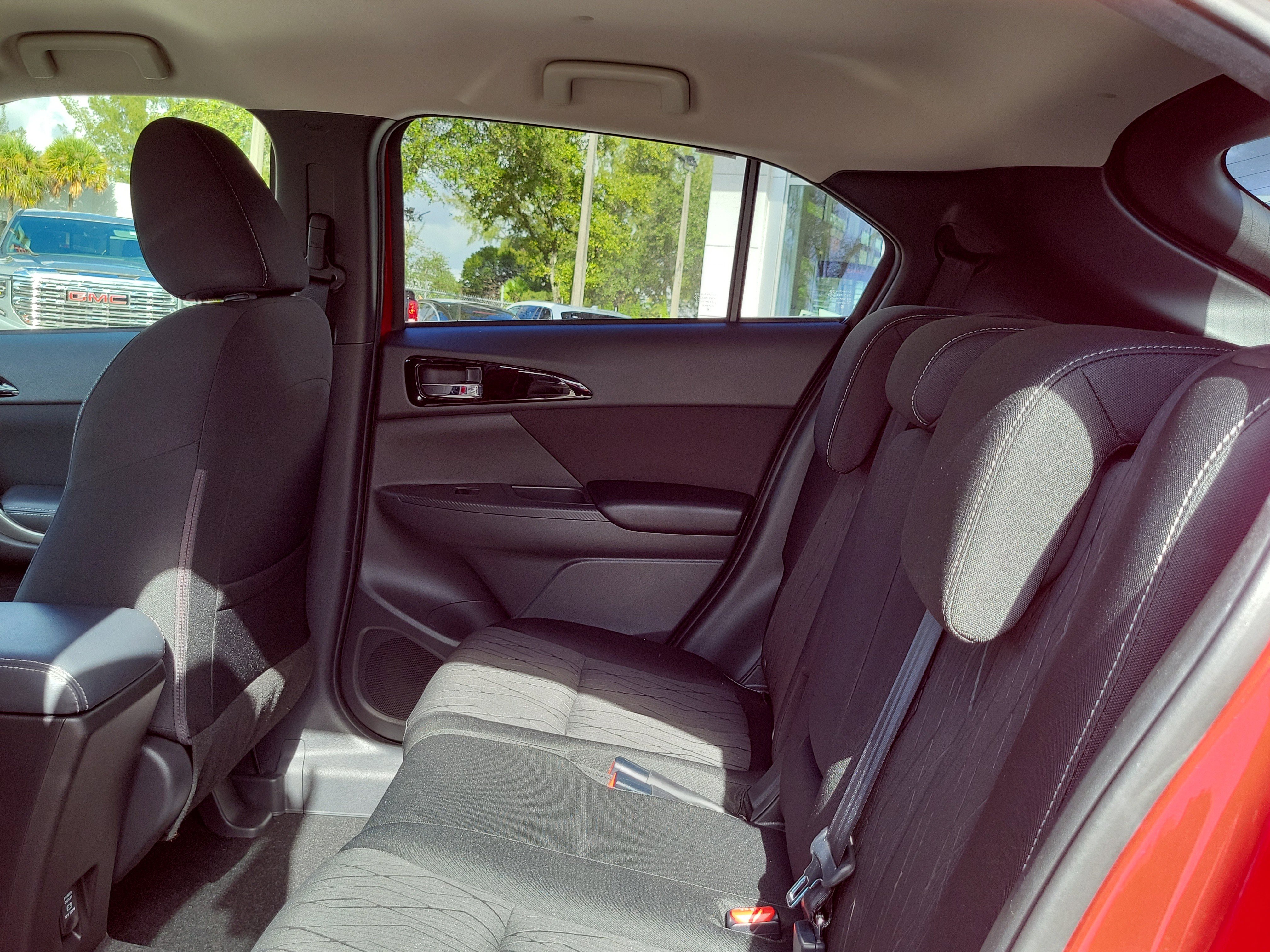 Used 2018 Mitsubishi Eclipse Cross SE image 12