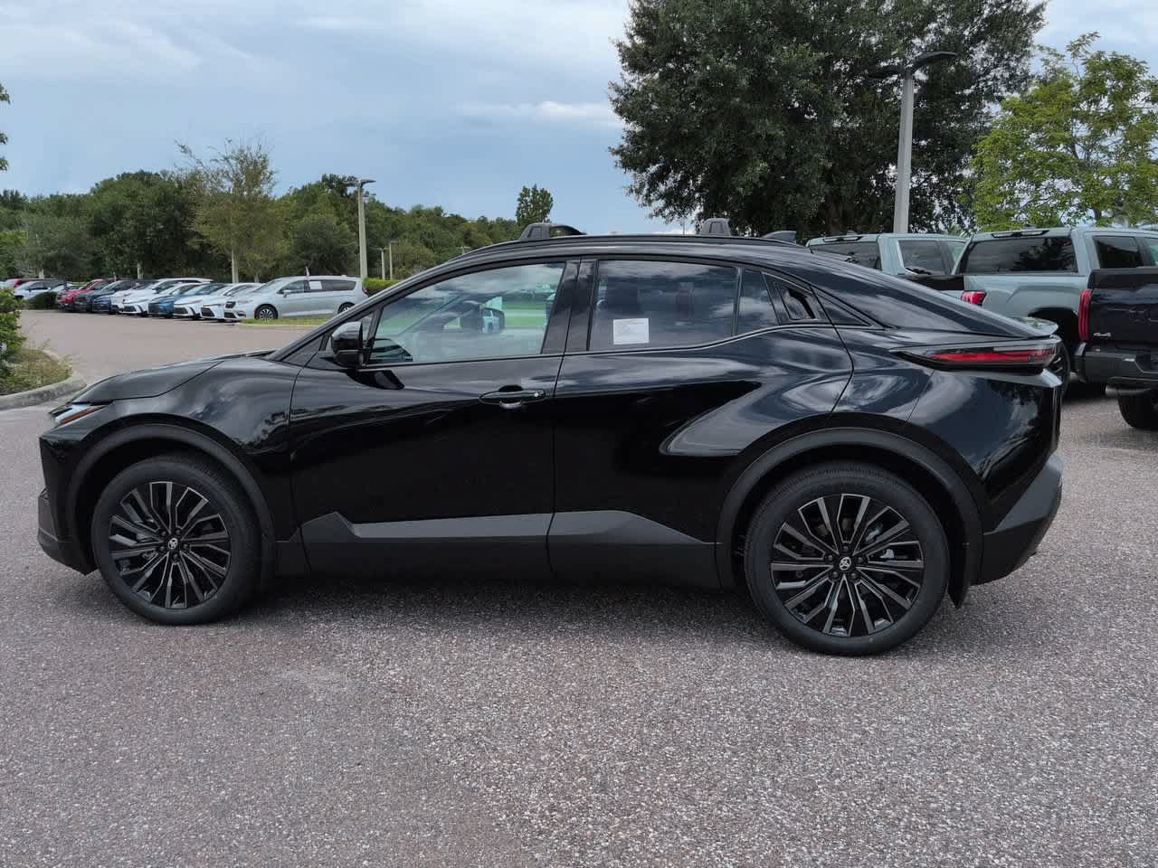 New 2026 Toyota C-HR AWD/4WD image 3