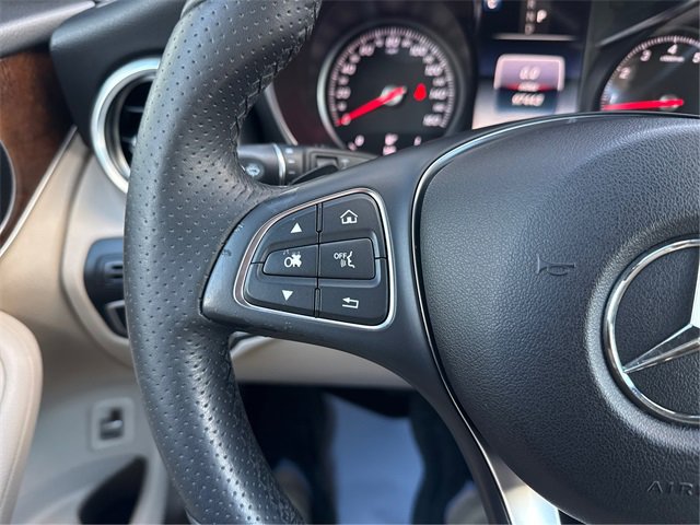 Used 2018 Mercedes-Benz GLC 300 4MATIC w/ Premium Package image 33