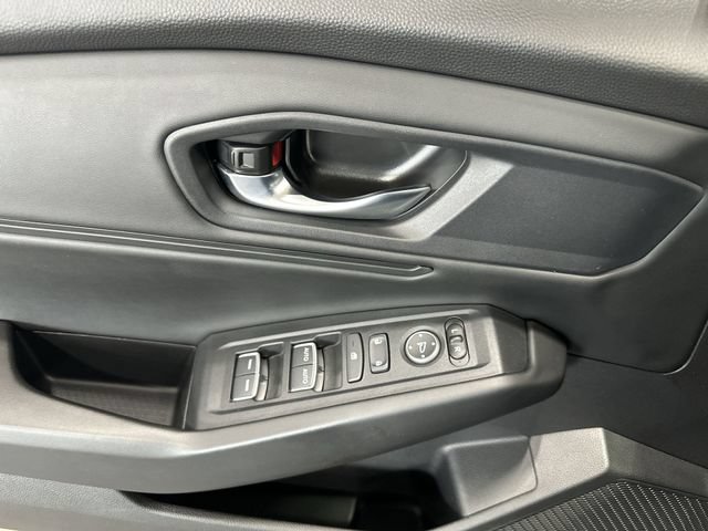 Used 2023 Honda Accord EX image 19