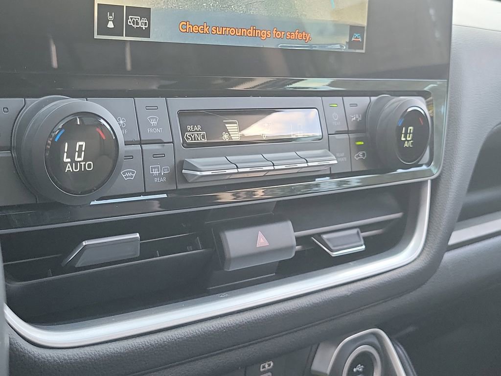 Used 2024 Toyota Grand Highlander XLE image 30