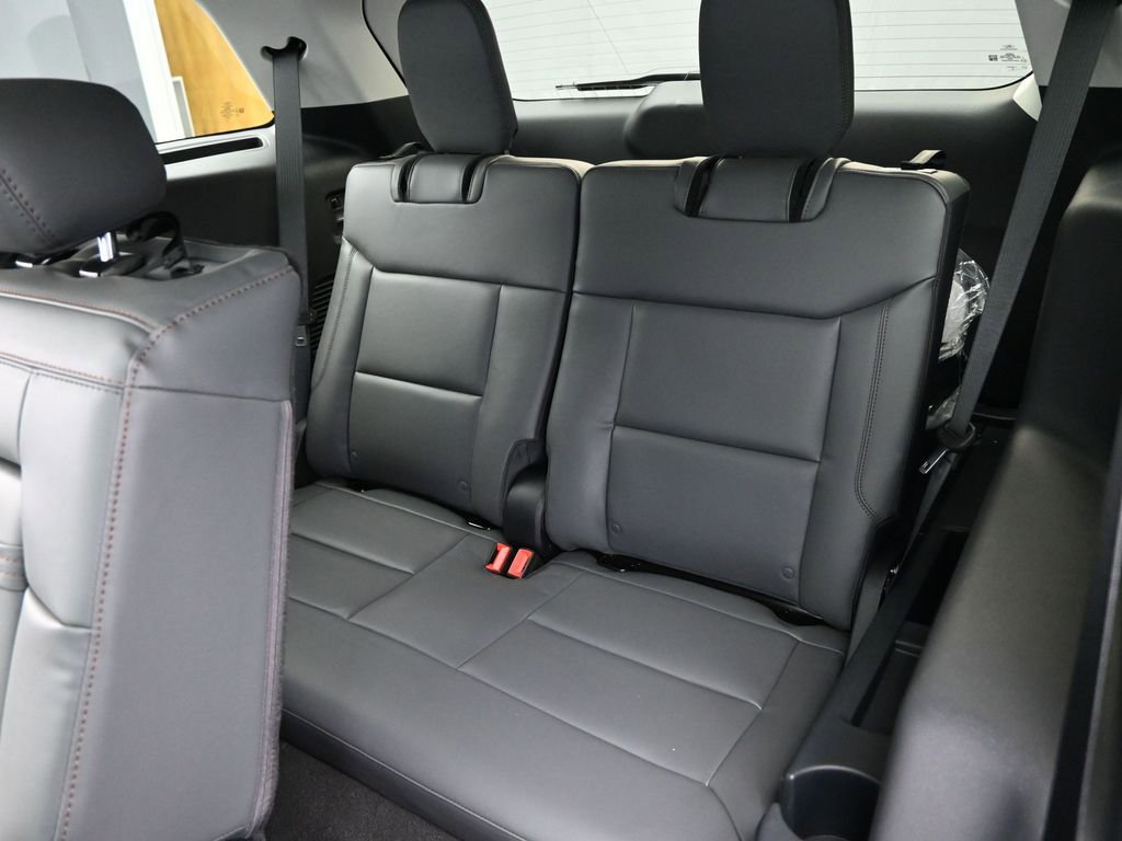 New 2026 Ford Explorer Active image 25