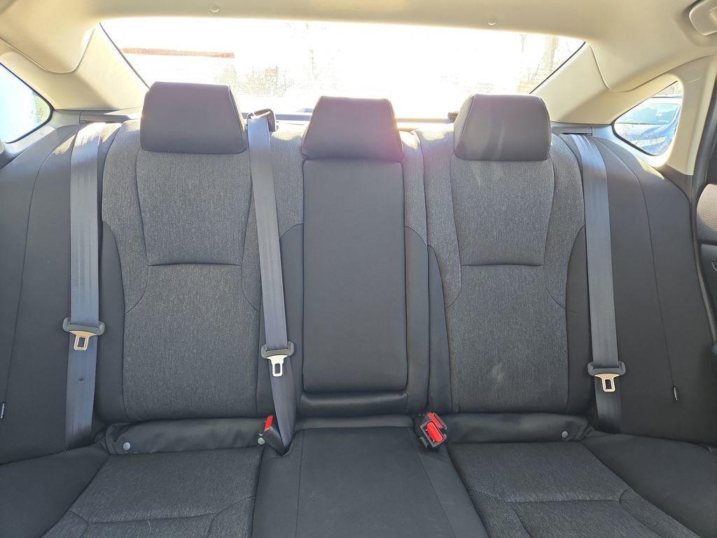 Certified 2025 Honda Accord SE image 28