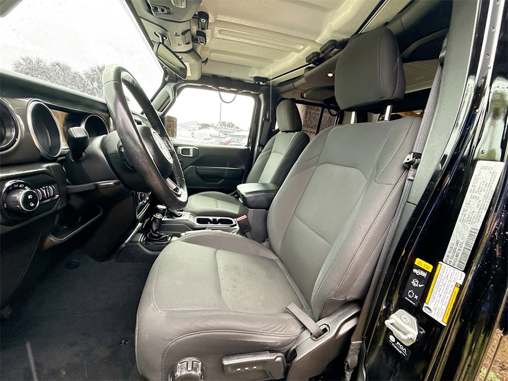 Used 2022 Jeep Gladiator Willys image 21