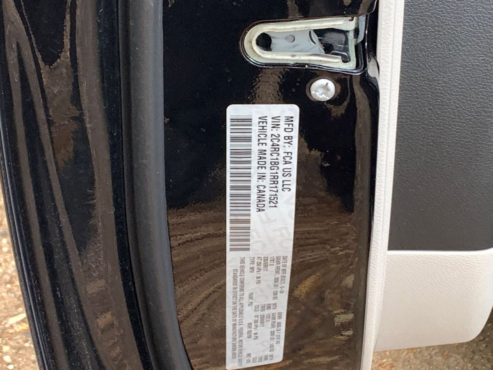 Used 2024 Chrysler Pacifica Touring-L image 10