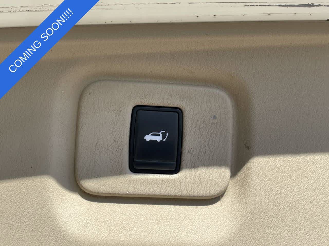 Used 2017 Nissan Pathfinder SL w/ SL Tech Package AWD/4WD image 18