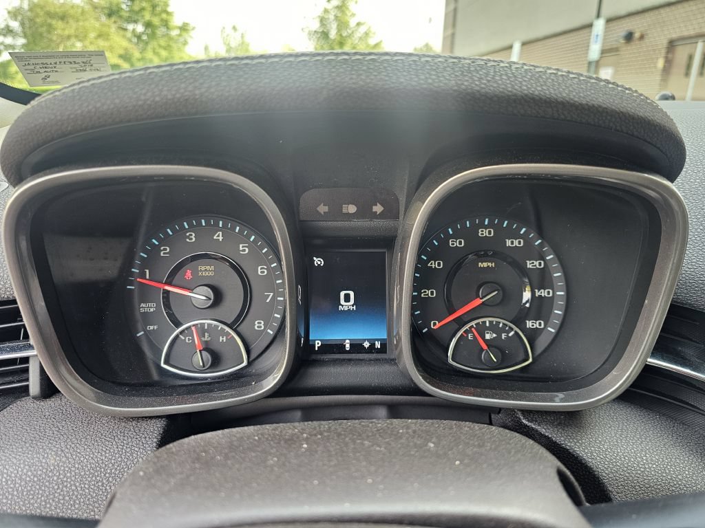 Used 2015 Chevrolet Malibu LT w/ Power Convenience Package FWD image 14