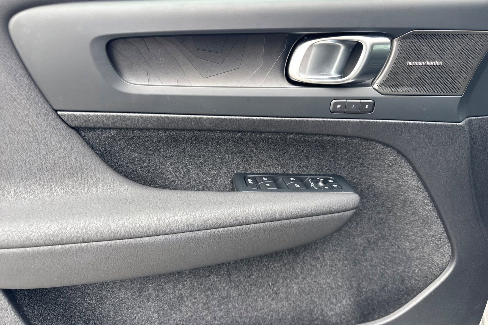 Certified 2023 Volvo XC40 Recharge Ultimate w/ Protection Package Premier AWD/4WD image 15