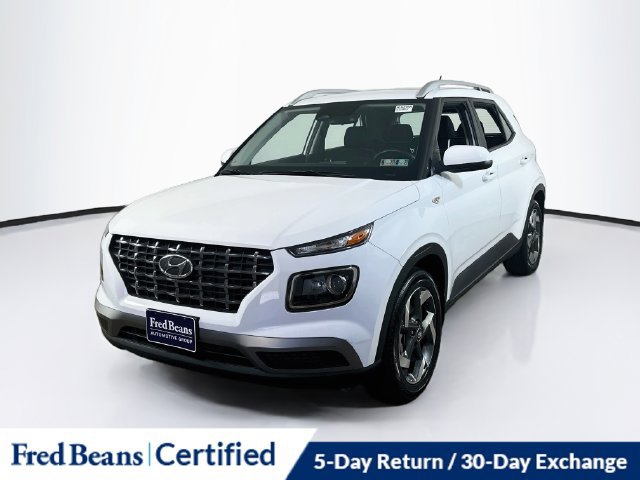 Used 2023 Hyundai Venue SEL FWD image 3